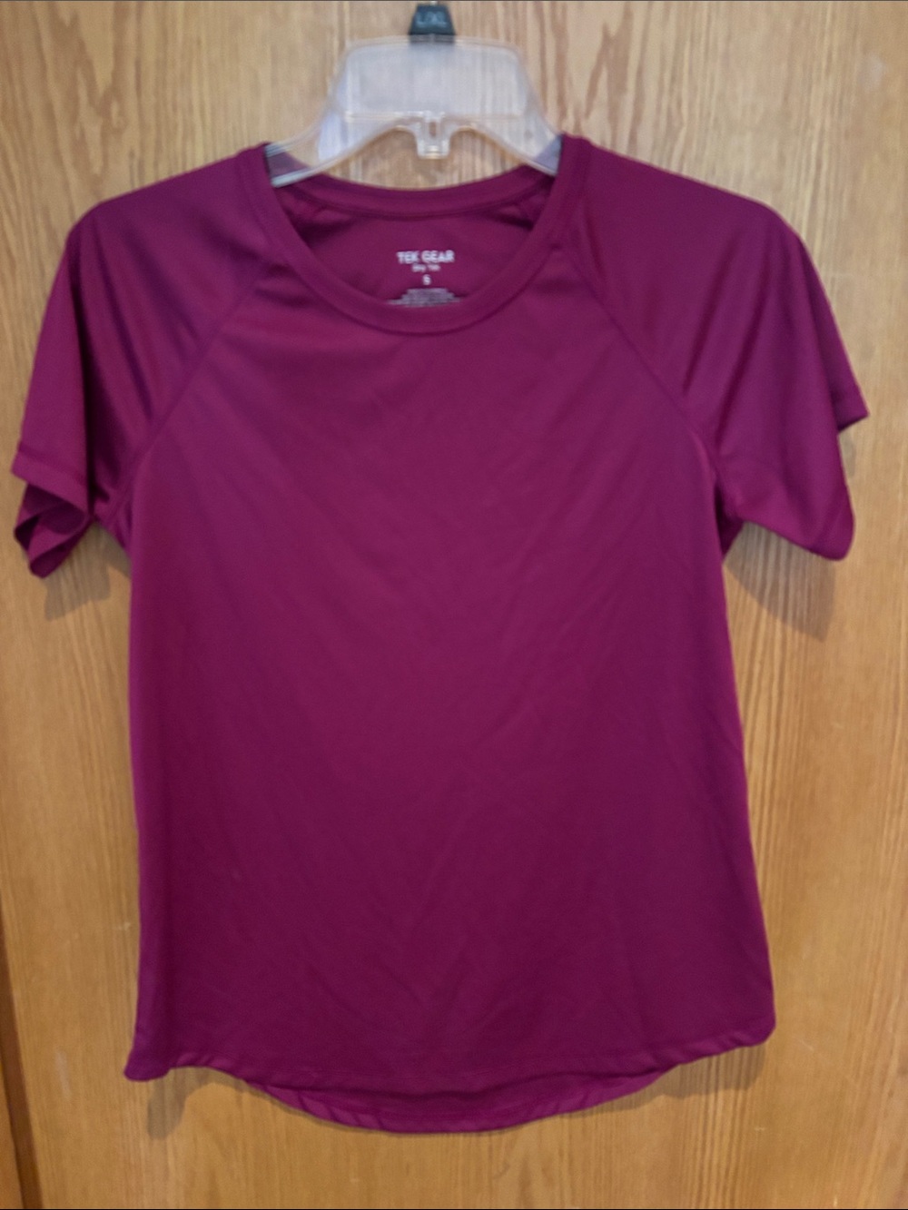 Tek Gear Dry Tek, short sleeve tee, jazzberry jam color, Small